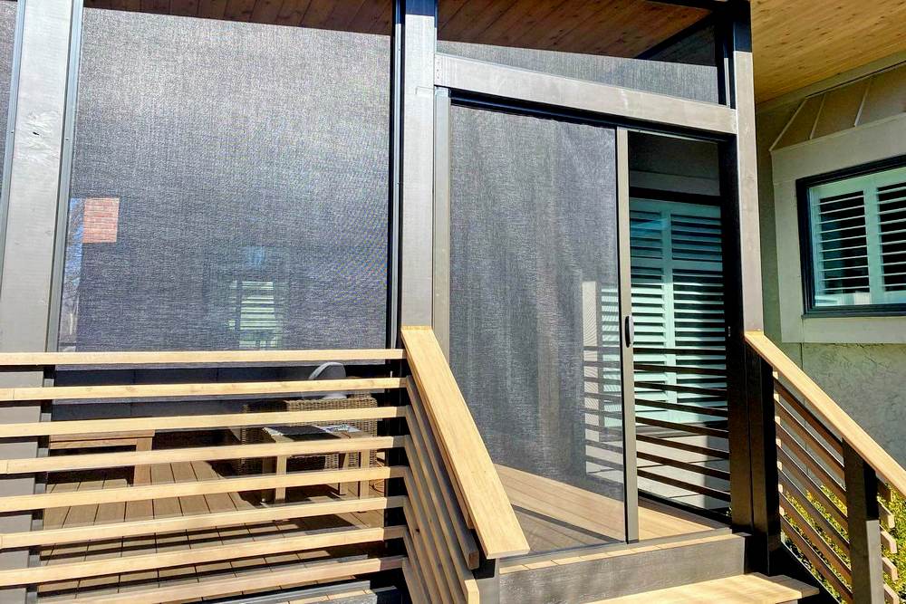 Large Opening Retractable Screens