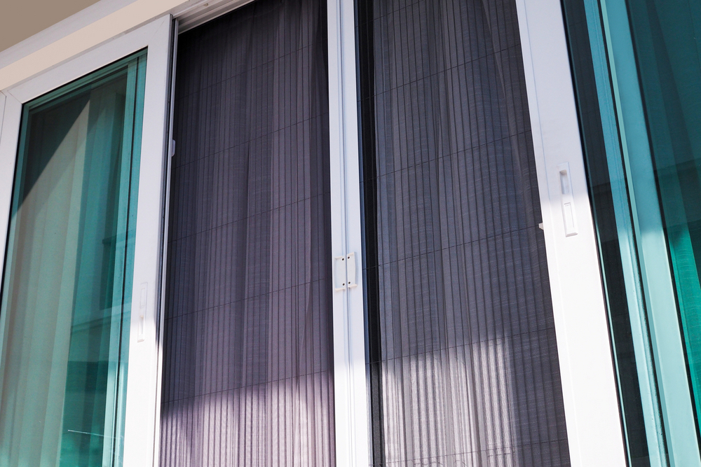 Perks of Retractable Screen Installations Perks of Retractable Screen Installations