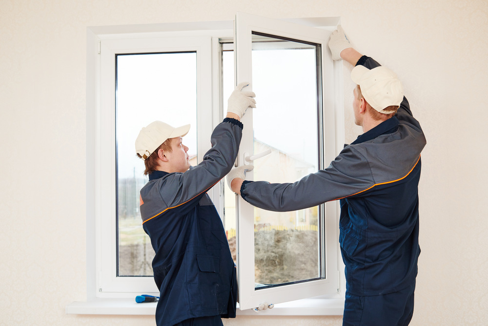 How to Know Whether it's Time for a Window Repair or Replacement