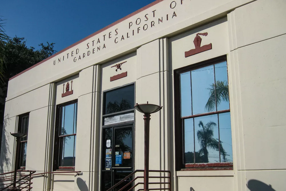 Retractable Screens Installation Services in Gardena