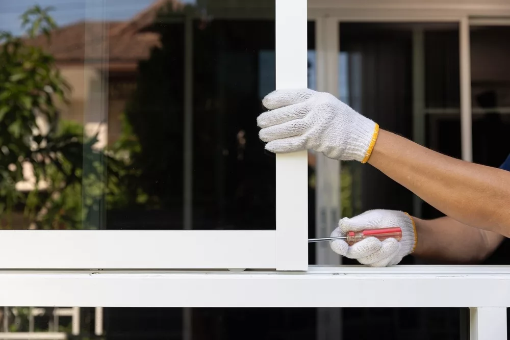 When Should You Repair vs. Replace Your Windows?