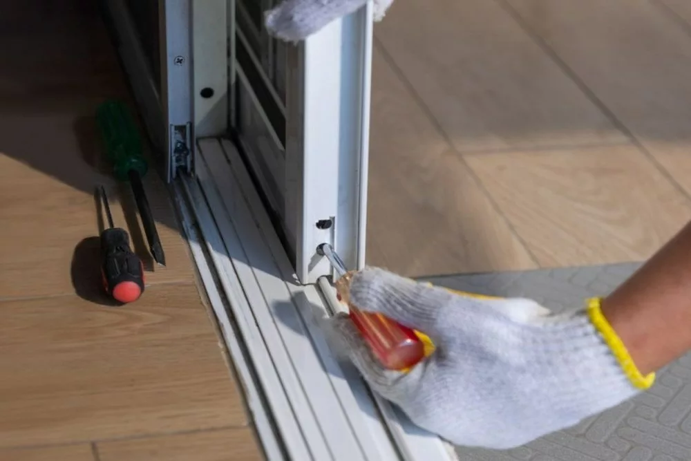Why Professional Sliding Door Repair Saves Time and Money