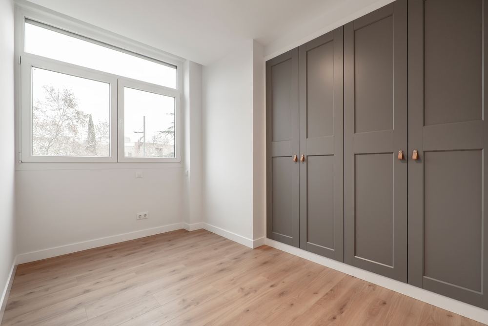 Expert Closet Door Repair for Your Home