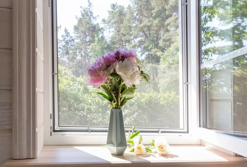 Reliable Screen Repair for Your Home and Business